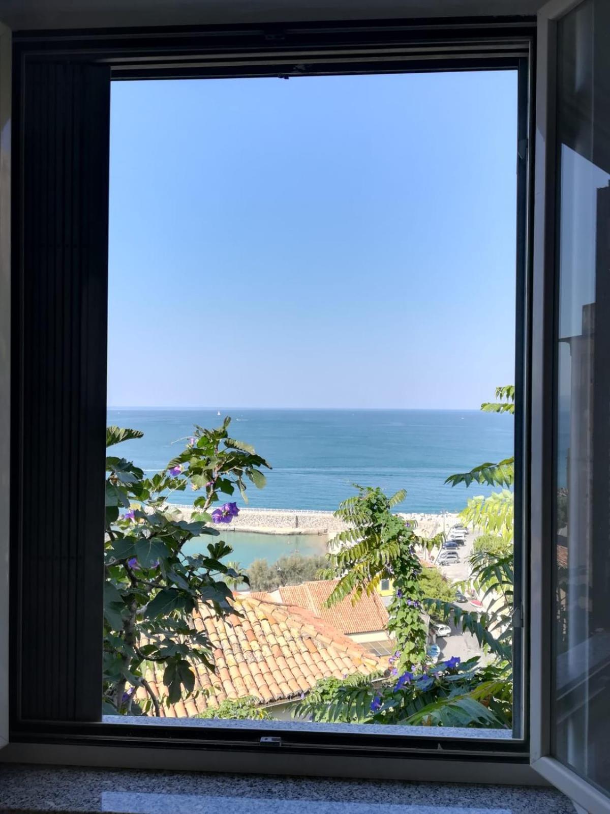 Appartement La Terrazza Sul Mare à Pizzo  Extérieur photo